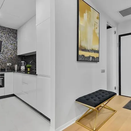 Lax Exquisite 1br,1bath -city Skyline Views Διαμέρισμα