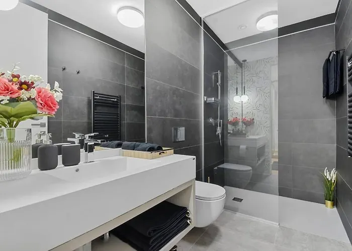 Lax Exquisite 1br,1bath -city Skyline Views *