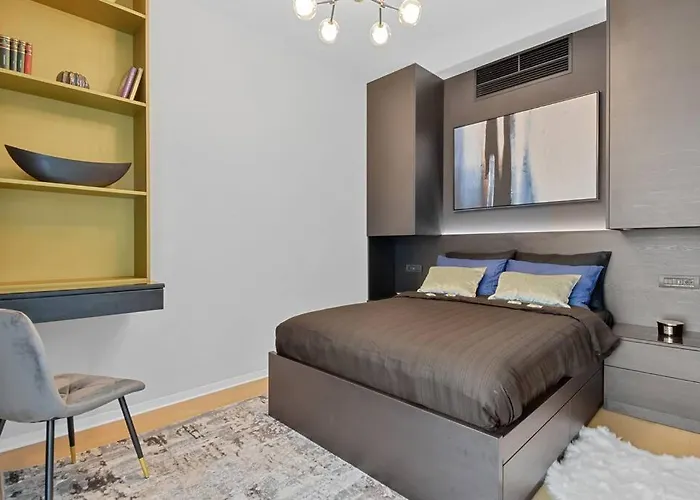 Lax Exquisite 1br,1bath -city Skyline Views בוקרשט