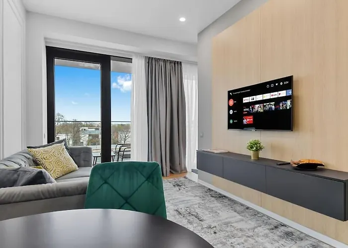 Lax Exquisite 1br,1bath -city Skyline Views Apartamento Bucarest