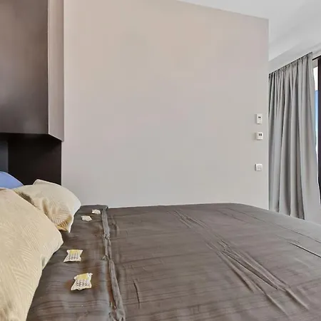 Lax Exquisite 1br,1bath -city Skyline Views *